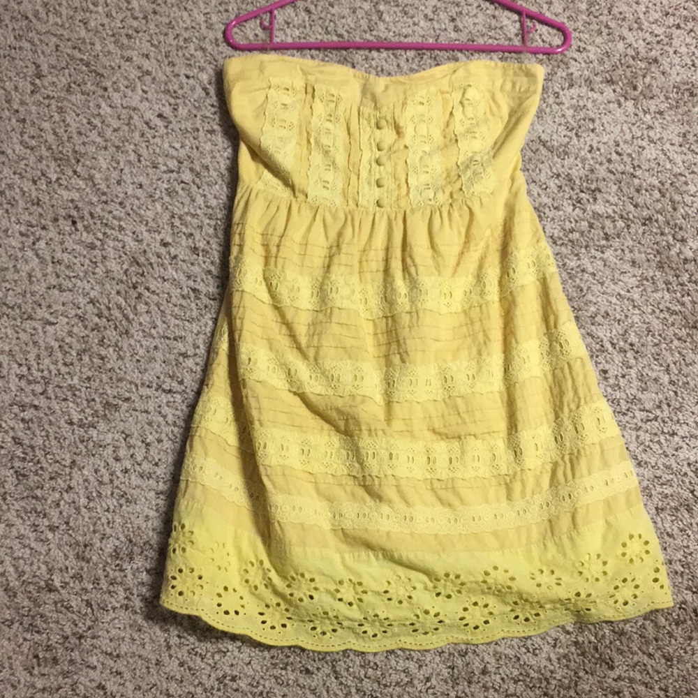 Strapless dress